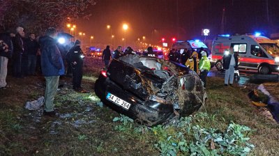 SÜRÜCÜNÜN YANINDAKİ ARKADAŞI AĞAÇLARIN ARASINDA BULUNDU!.